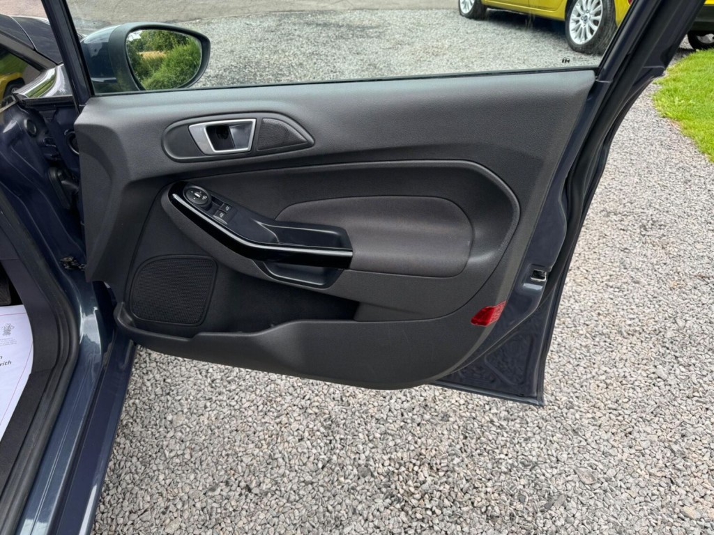 FORD FIESTA 1.5 TDCi Zetec Euro 5 5dr 2014