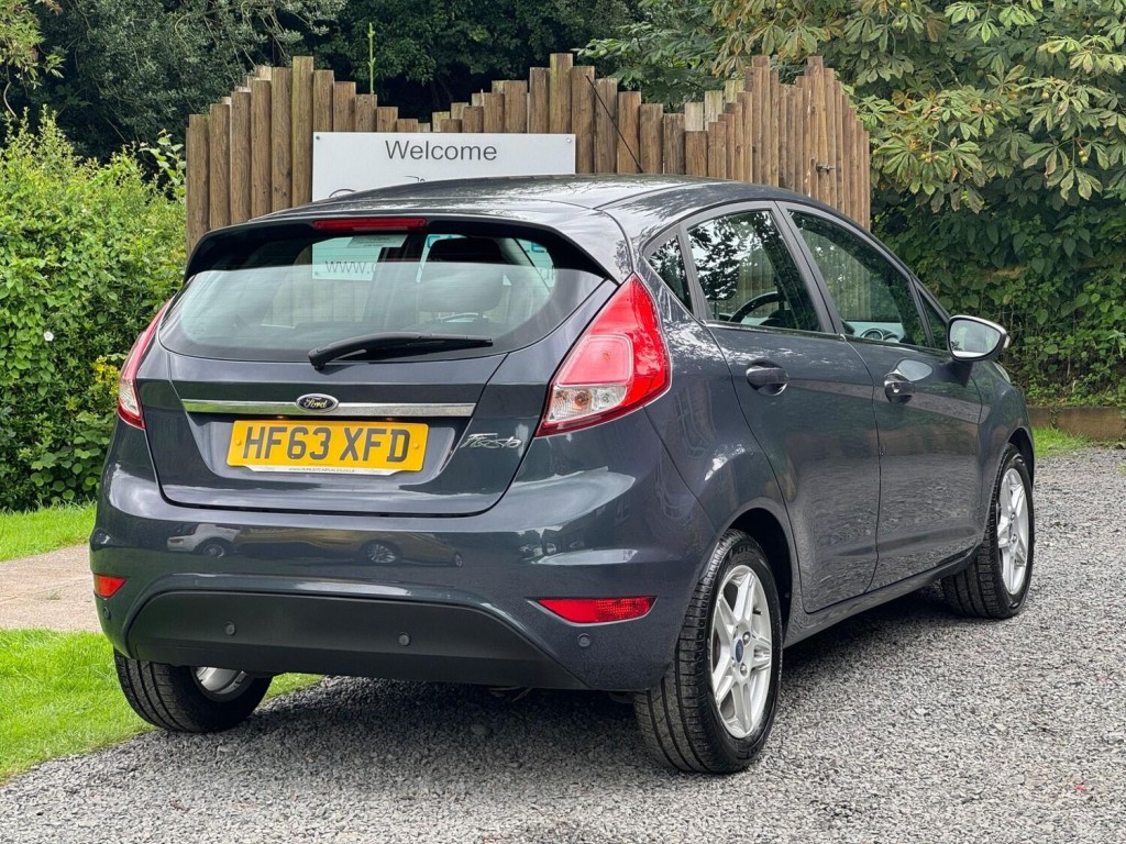 FORD FIESTA 1.5 TDCi Zetec Euro 5 5dr 2014