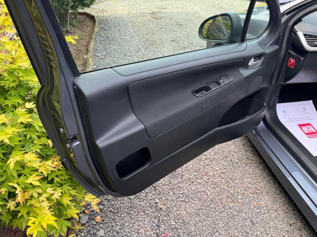 PEUGEOT 207 1.4 VTi S 3dr (a/c) 2008