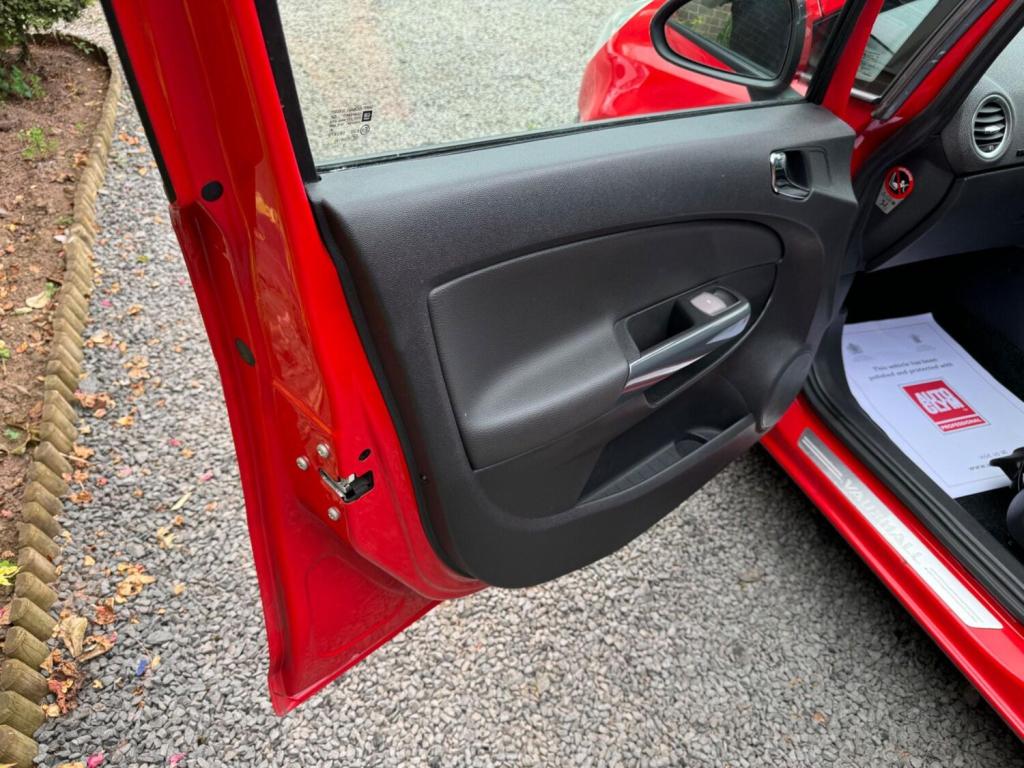 VAUXHALL CORSA 1.4 16V SE Euro 5 5dr 2012