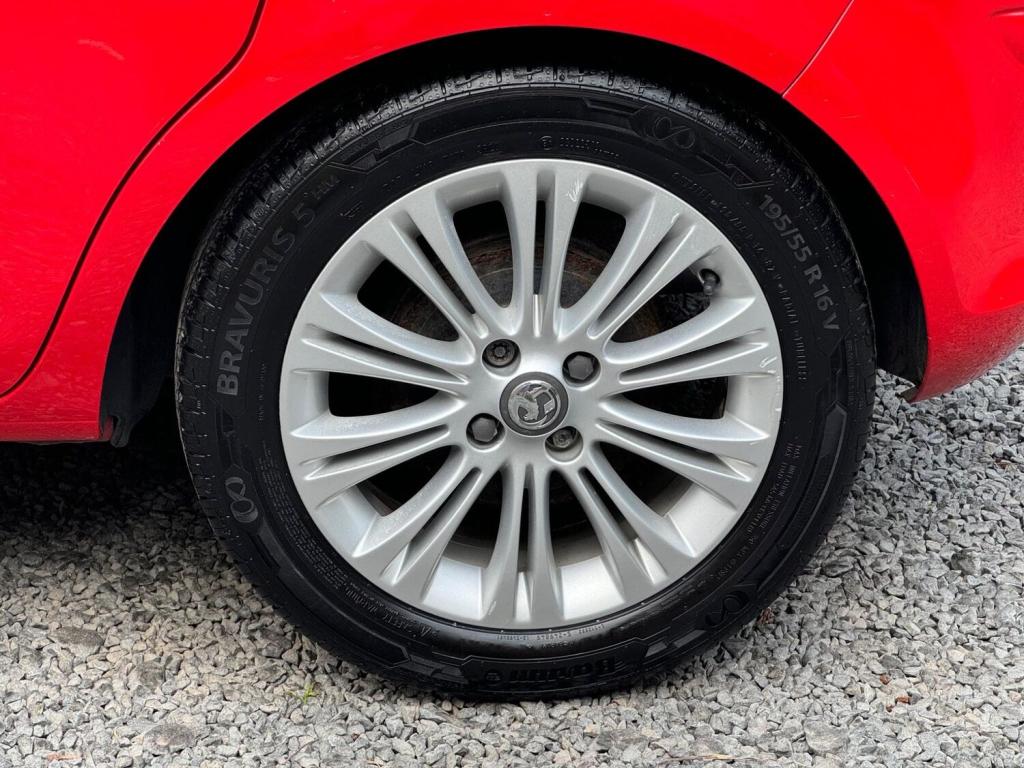 VAUXHALL CORSA 1.4 16V SE Euro 5 5dr 2012