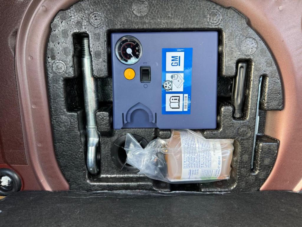 VAUXHALL ADAM 1.4 16v JAM Euro 5 3dr 2013