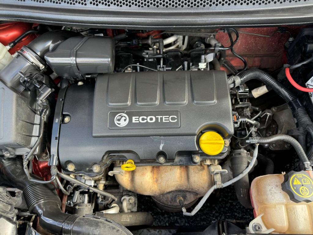 VAUXHALL ADAM 1.4 16v JAM Euro 5 3dr 2013