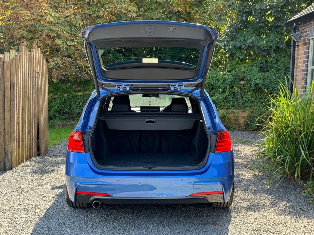 BMW 3 SERIES 2.0 320d M Sport Touring Auto Euro 5 (s/s) 5dr 2012