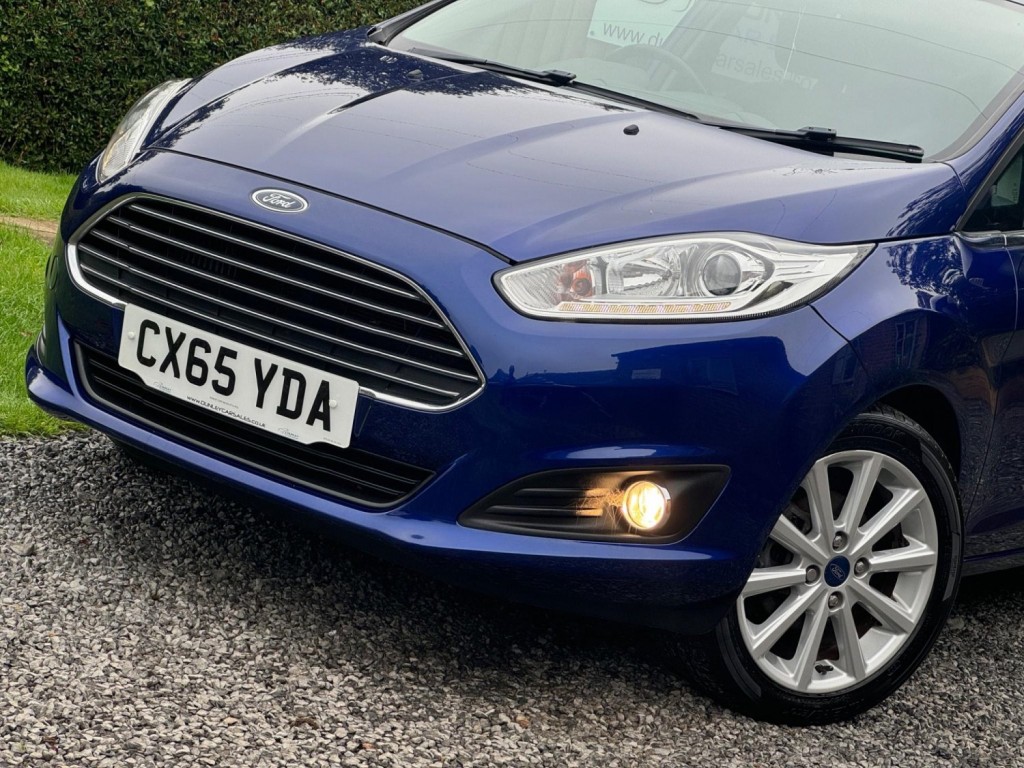 FORD FIESTA 1.0T EcoBoost Titanium Euro 6 (s/s) 5dr 2015