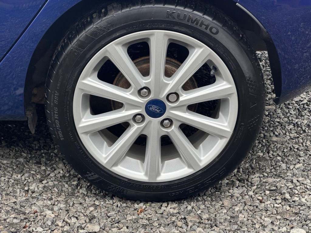 FORD FIESTA 1.0T EcoBoost Titanium Euro 6 (s/s) 5dr 2015