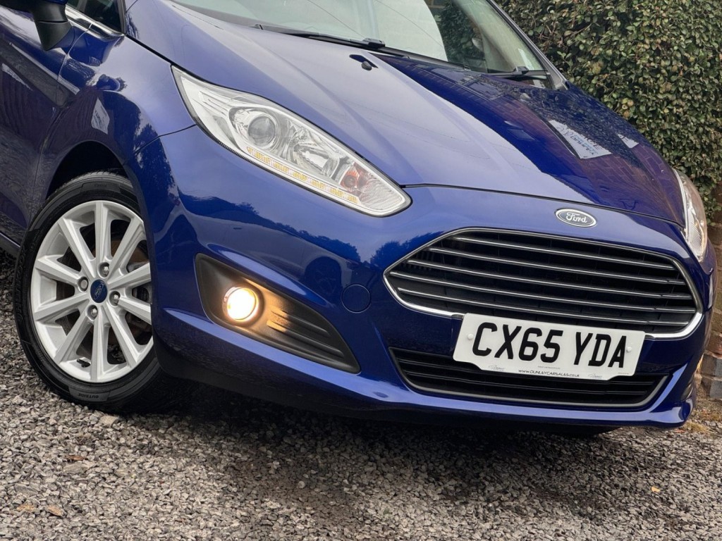 FORD FIESTA 1.0T EcoBoost Titanium Euro 6 (s/s) 5dr 2015