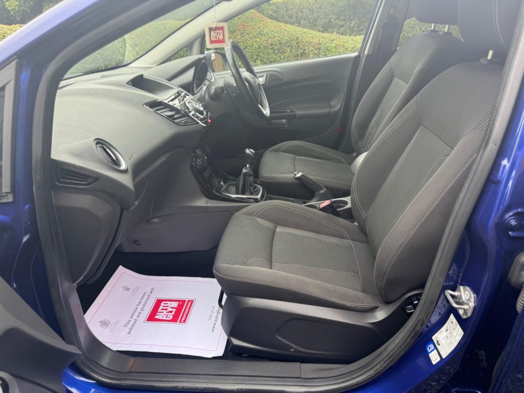 FORD FIESTA 1.0T EcoBoost Titanium Euro 6 (s/s) 5dr 2015