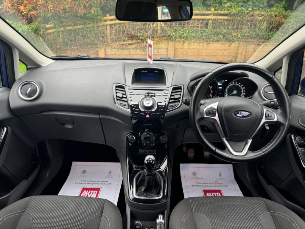FORD FIESTA 1.0T EcoBoost Titanium Euro 6 (s/s) 5dr 2015
