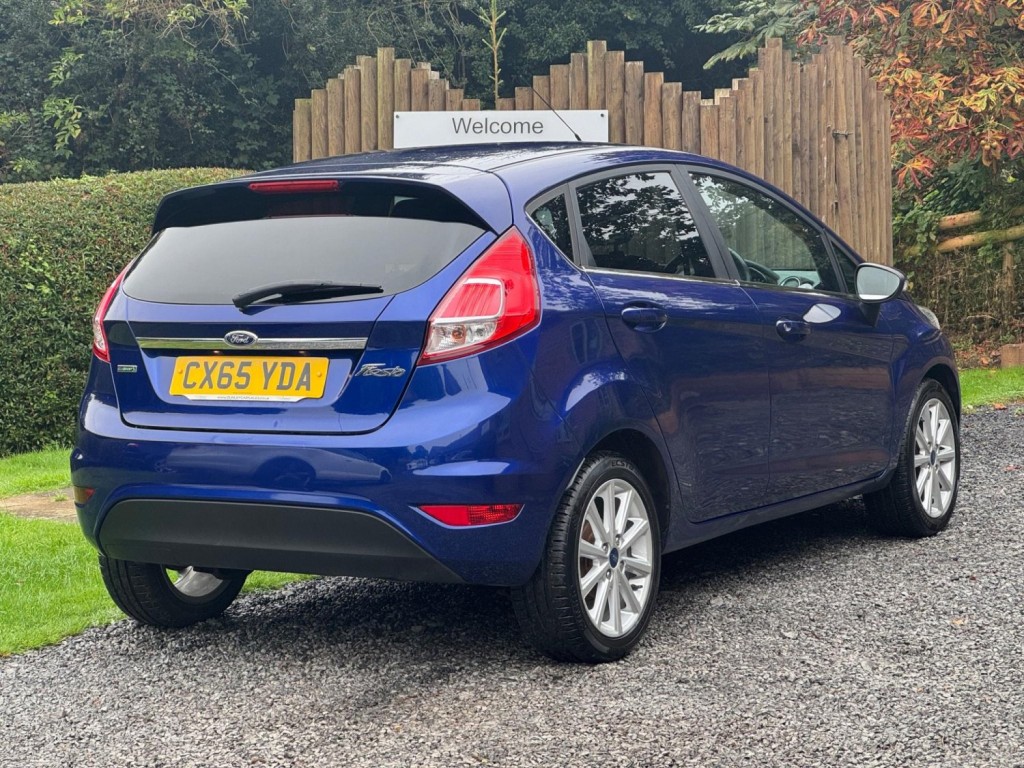 FORD FIESTA 1.0T EcoBoost Titanium Euro 6 (s/s) 5dr 2015