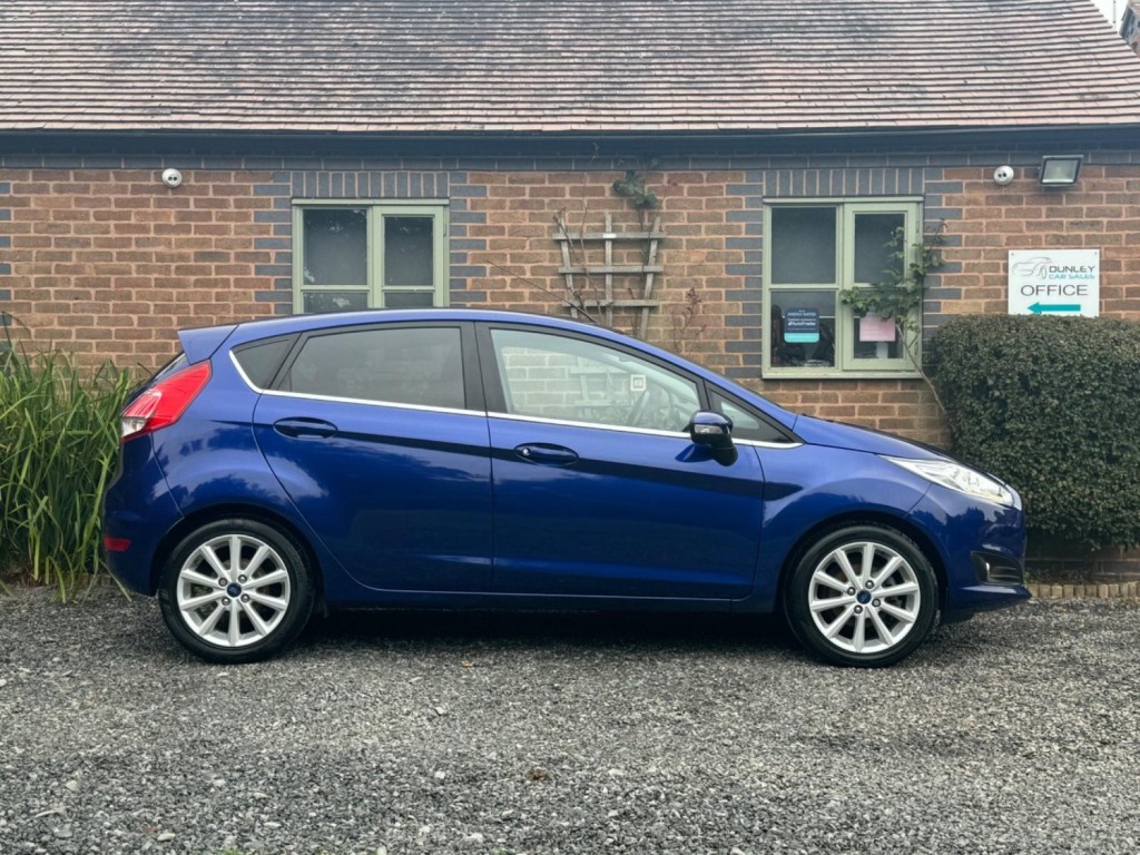 FORD FIESTA 1.0T EcoBoost Titanium Euro 6 (s/s) 5dr 2015
