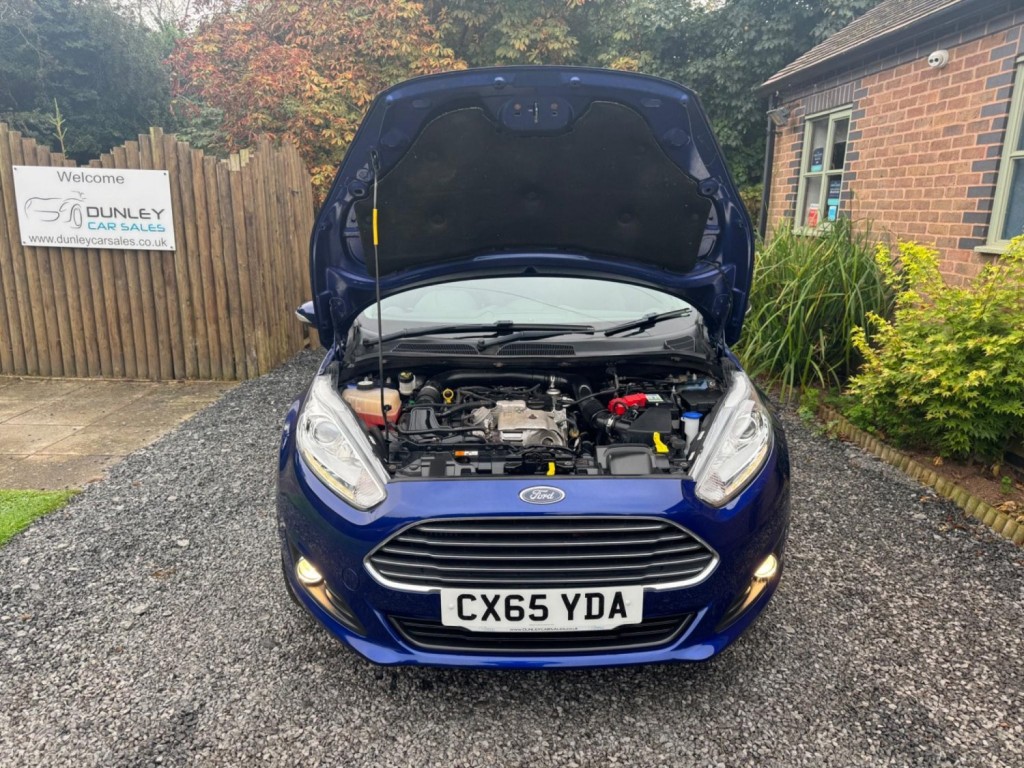 FORD FIESTA 1.0T EcoBoost Titanium Euro 6 (s/s) 5dr 2015