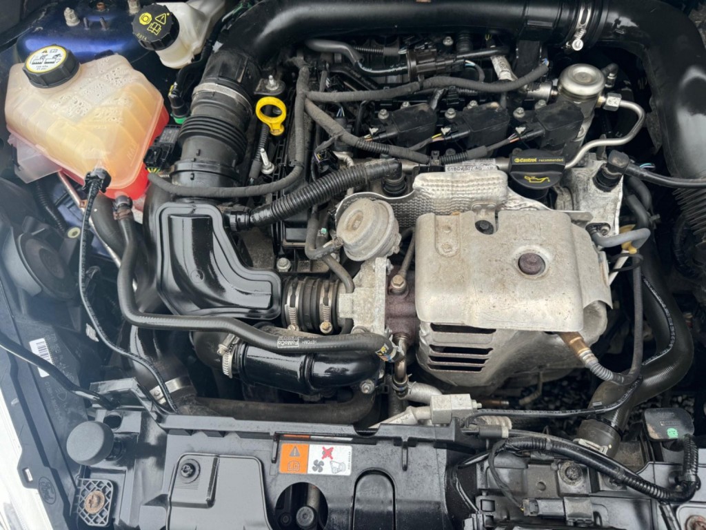 FORD FIESTA 1.0T EcoBoost Titanium Euro 6 (s/s) 5dr 2015