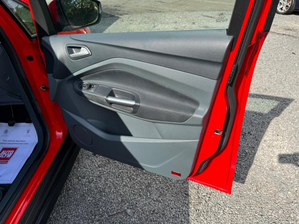 FORD C-MAX 1.6 TDCi Zetec Euro 5 5dr 2015