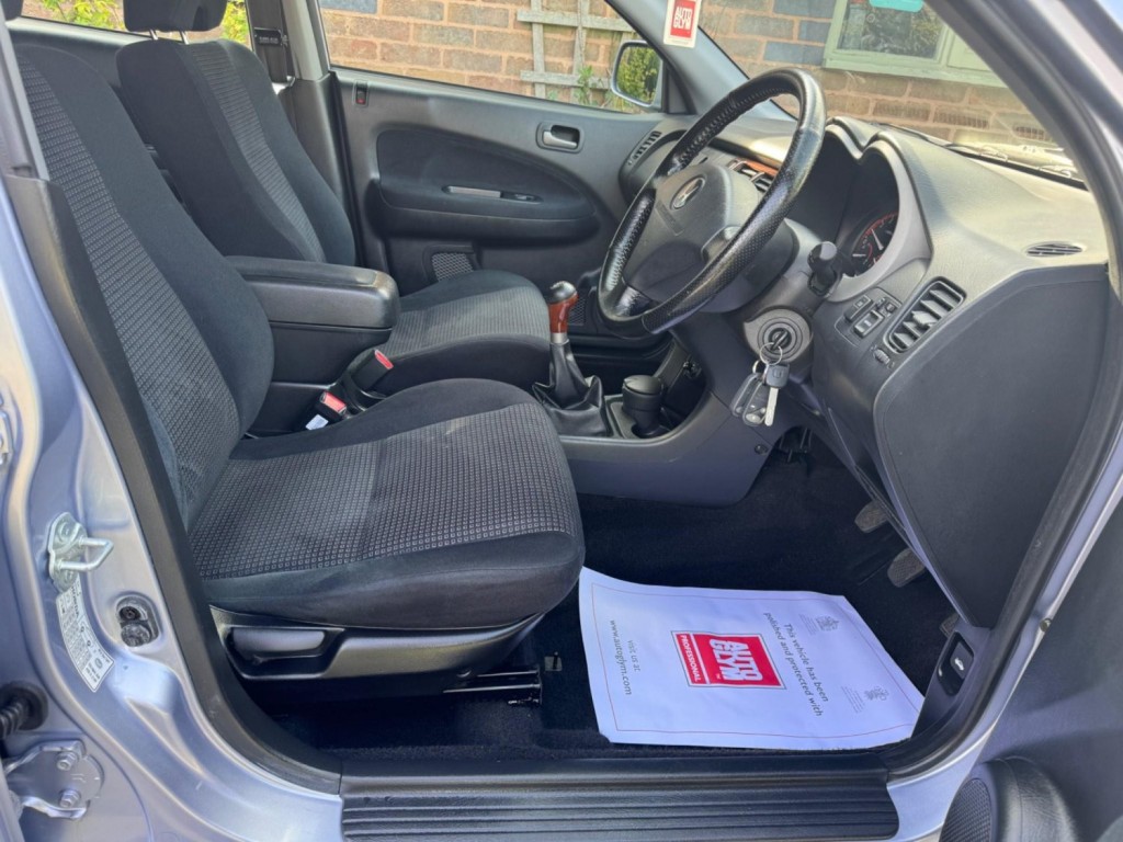 HONDA HR-V 1.6 i-VTEC 5dr 2004