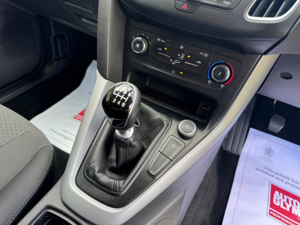 FORD FOCUS 1.0T EcoBoost Zetec Euro 6 (s/s) 5dr 2016