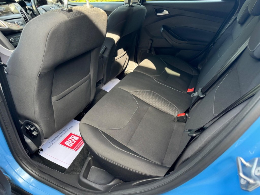 FORD FOCUS 1.0T EcoBoost Zetec Euro 6 (s/s) 5dr 2016