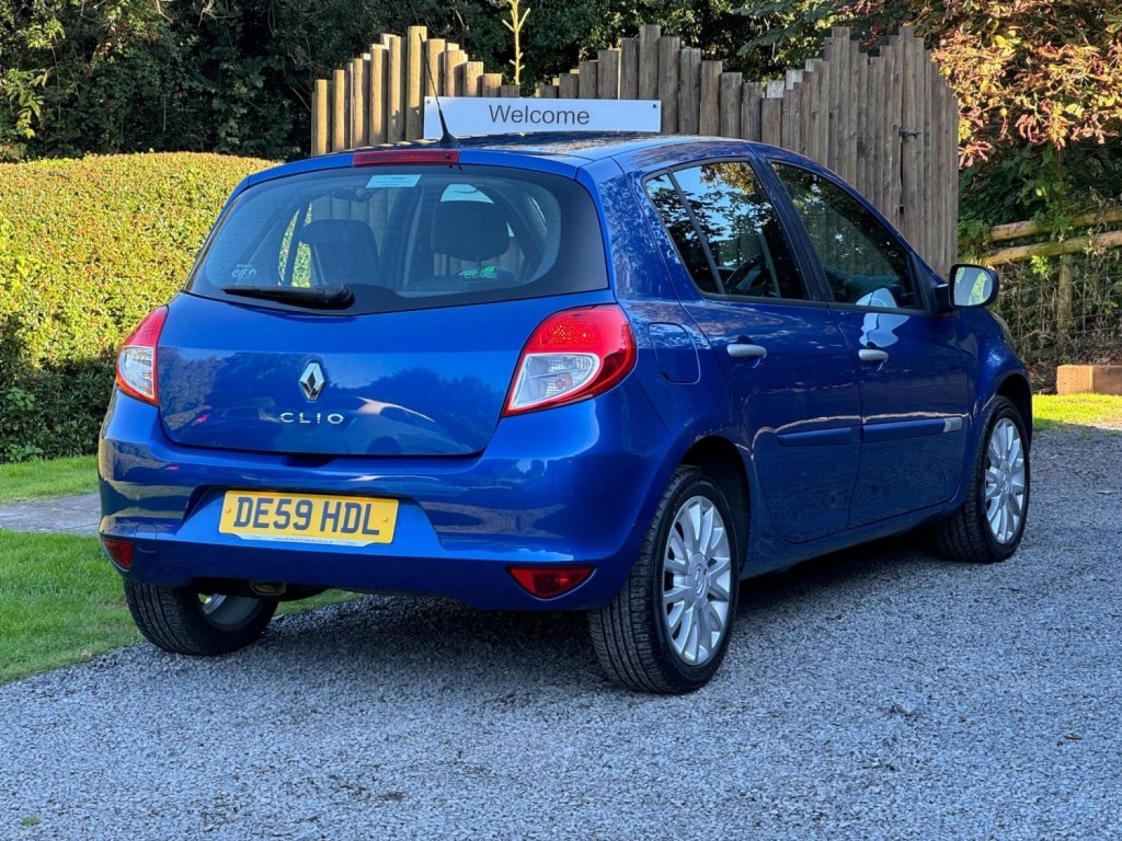 RENAULT CLIO 1.2 Dynamique Euro 4 5dr 2009