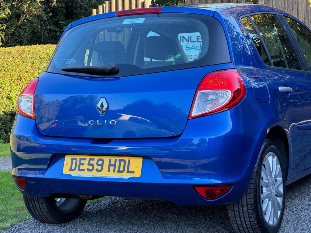 RENAULT CLIO 1.2 Dynamique Euro 4 5dr 2009