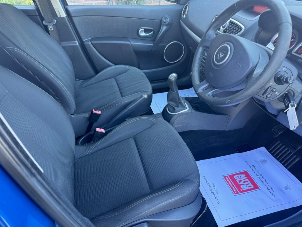 RENAULT CLIO 1.2 Dynamique Euro 4 5dr 2009