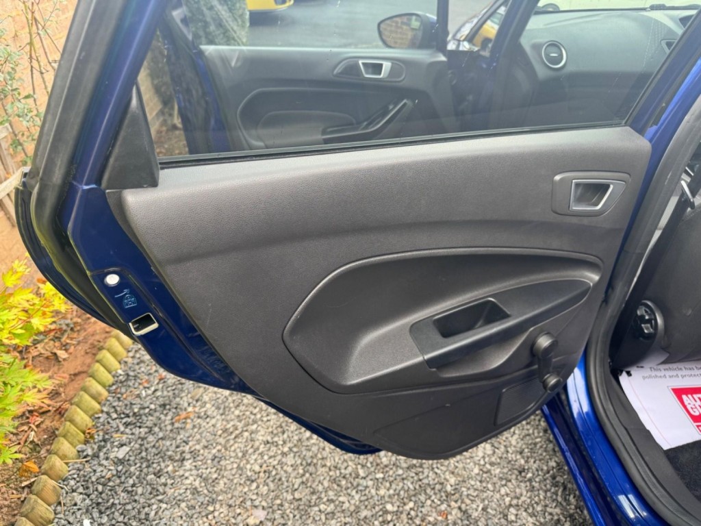 FORD FIESTA 1.0T EcoBoost Titanium Euro 6 (s/s) 5dr 2016