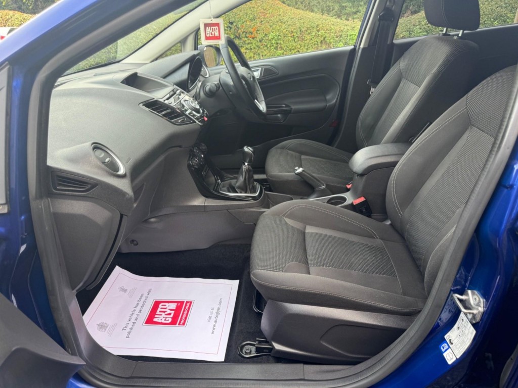 FORD FIESTA 1.0T EcoBoost Titanium Euro 6 (s/s) 5dr 2016