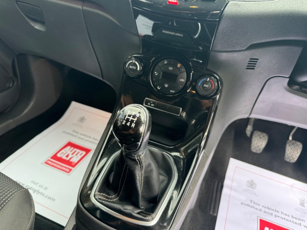 FORD FIESTA 1.0T EcoBoost Titanium Euro 6 (s/s) 5dr 2016