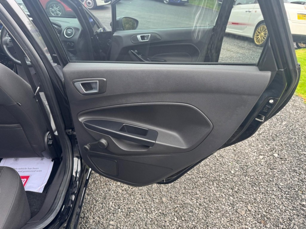 FORD FIESTA 1.0T EcoBoost Titanium Euro 5 (s/s) 5dr 2014