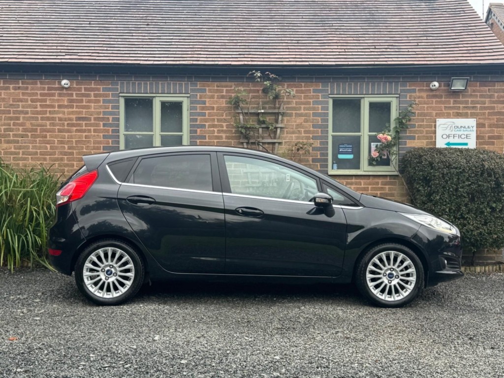 FORD FIESTA 1.0T EcoBoost Titanium Euro 5 (s/s) 5dr 2014
