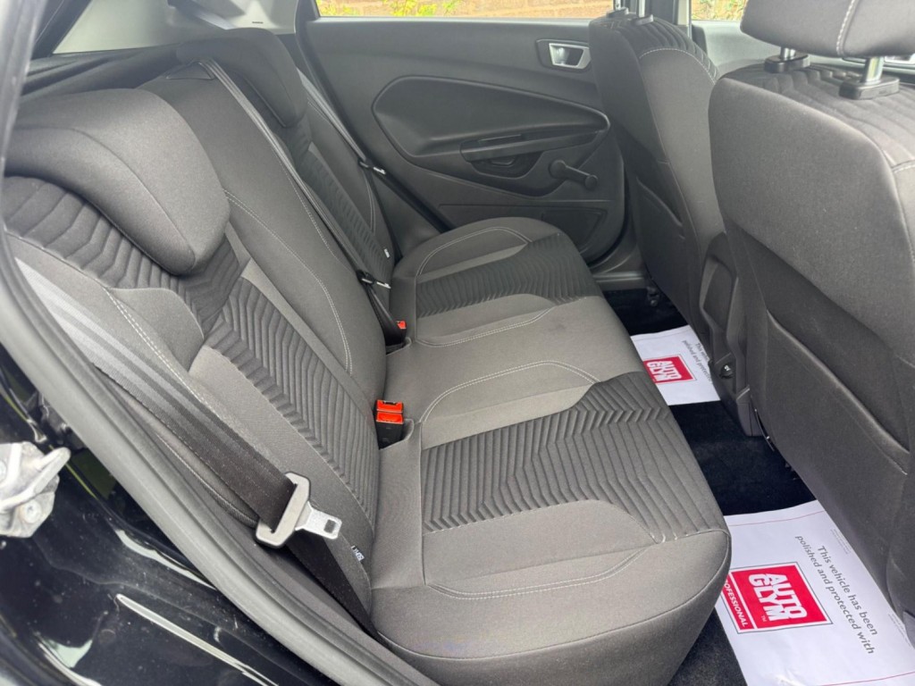 FORD FIESTA 1.0T EcoBoost Titanium Euro 5 (s/s) 5dr 2014