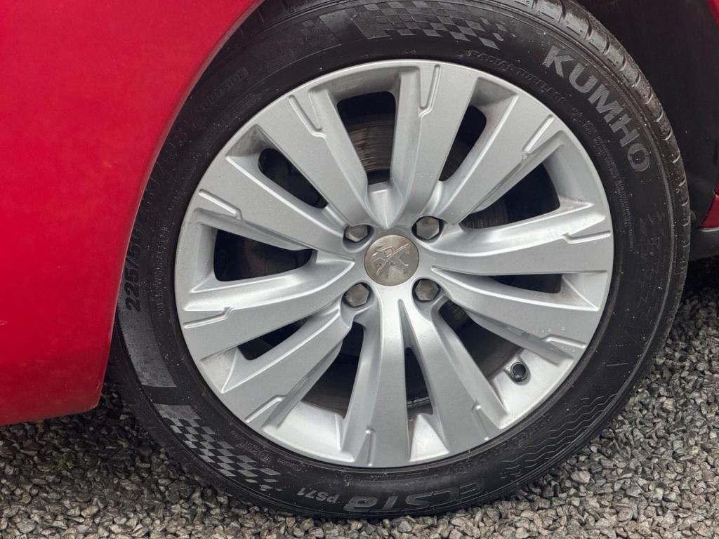 PEUGEOT 3008 1.6 HDi Active Euro 5 5dr 2014