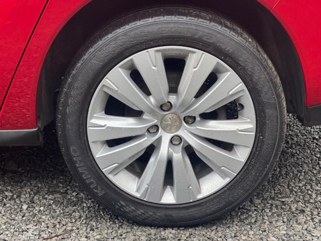 PEUGEOT 3008 1.6 HDi Active Euro 5 5dr 2014