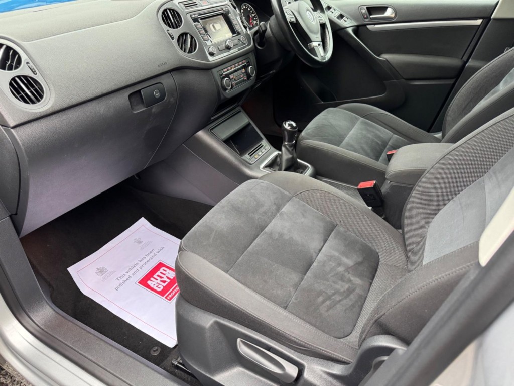 VOLKSWAGEN TIGUAN 2.0 TDI BlueMotion Tech Match 4WD Euro 5 (s/s) 5dr 2014