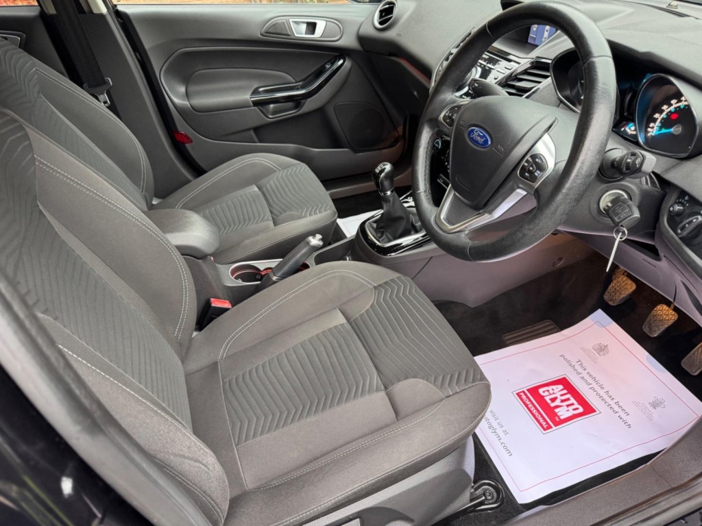 FORD FIESTA 1.0T EcoBoost Titanium Euro 5 (s/s) 5dr 2014