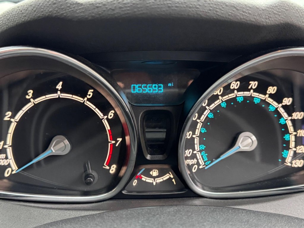 FORD FIESTA 1.0T EcoBoost Titanium Euro 5 (s/s) 5dr 2014