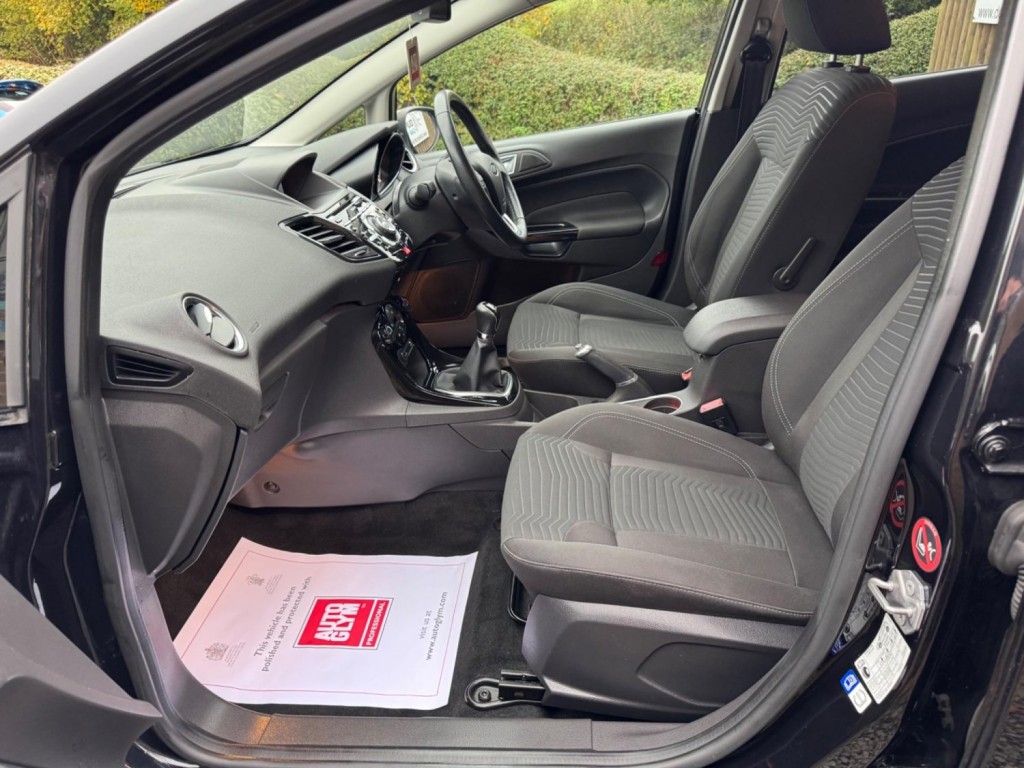 FORD FIESTA 1.0T EcoBoost Titanium Euro 5 (s/s) 5dr 2014