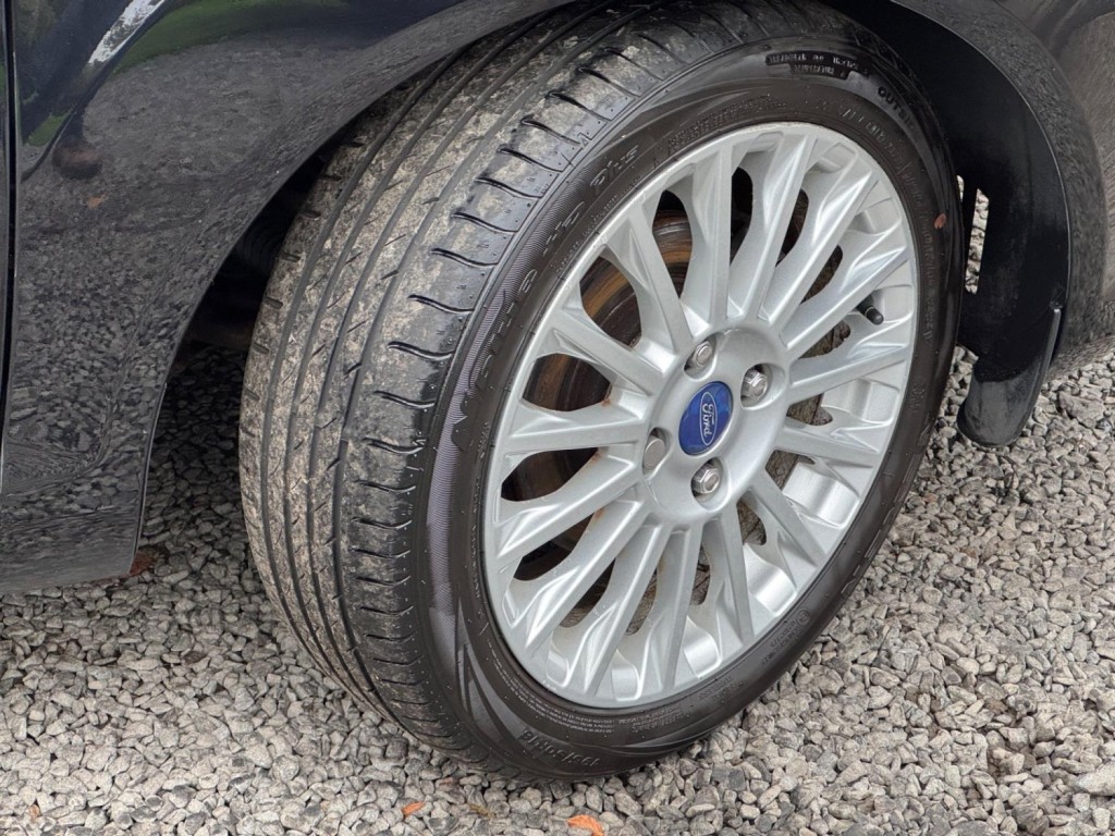FORD FIESTA 1.0T EcoBoost Titanium Euro 5 (s/s) 5dr 2014