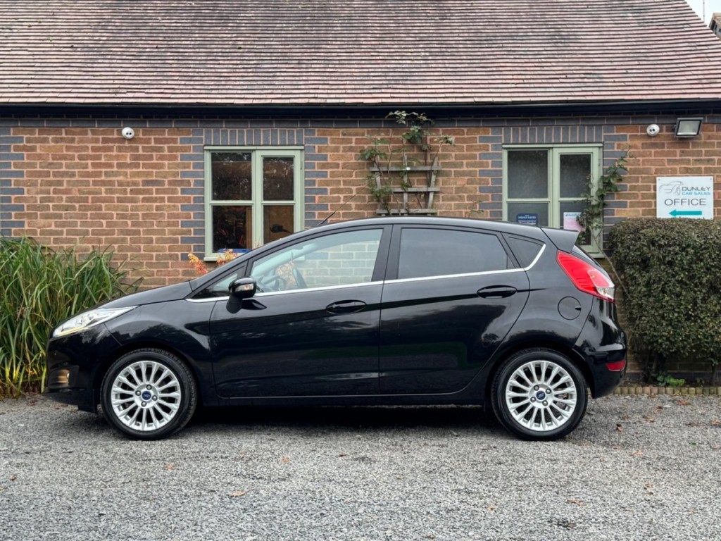 FORD FIESTA 1.0T EcoBoost Titanium Euro 5 (s/s) 5dr 2014