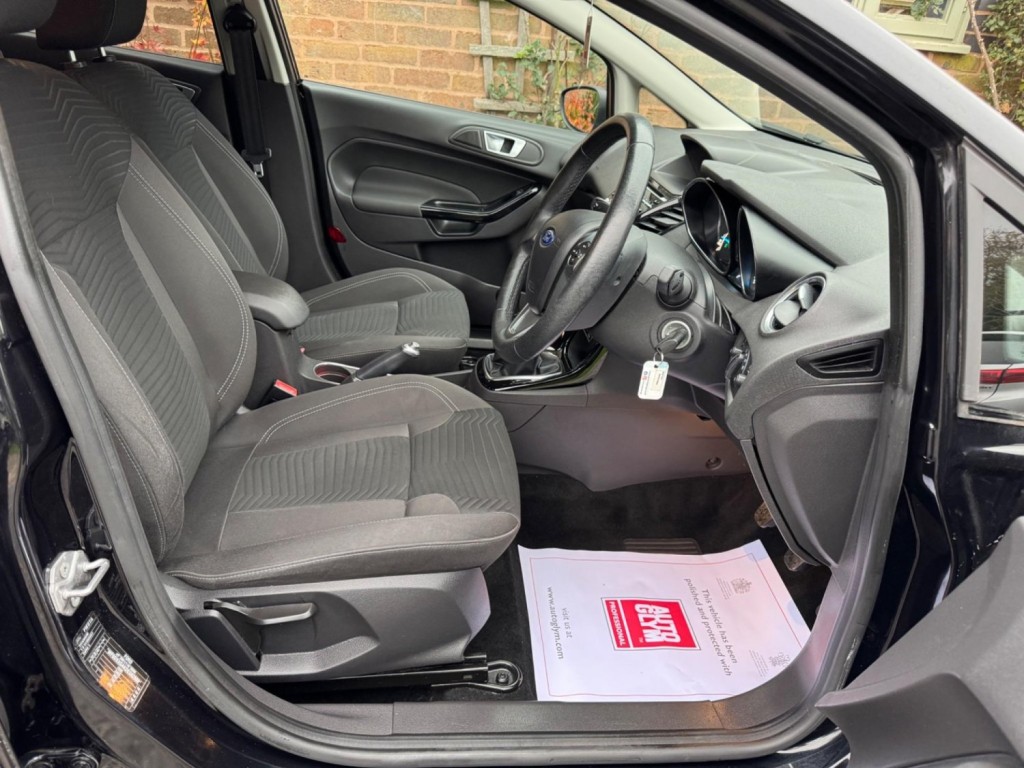 FORD FIESTA 1.0T EcoBoost Titanium Euro 5 (s/s) 5dr 2014