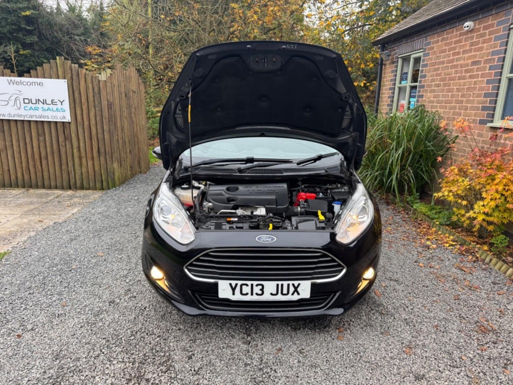 FORD FIESTA 1.6 TDCi ECOnetic Zetec Euro 5 (s/s) 5dr 2013