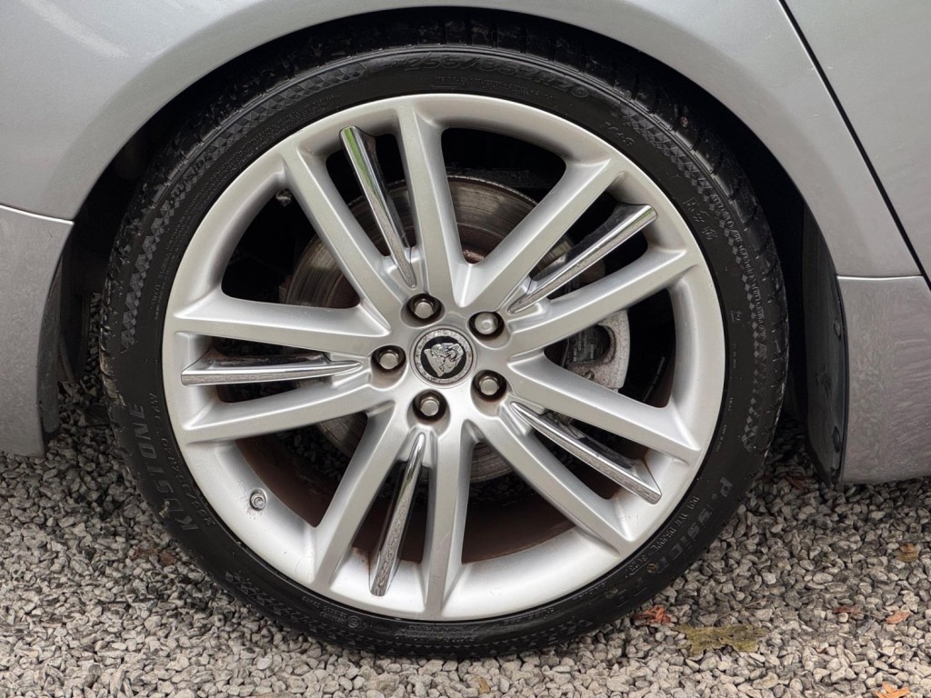 JAGUAR XF 3.0d V6 Portfolio Auto Euro 5 4dr 2009