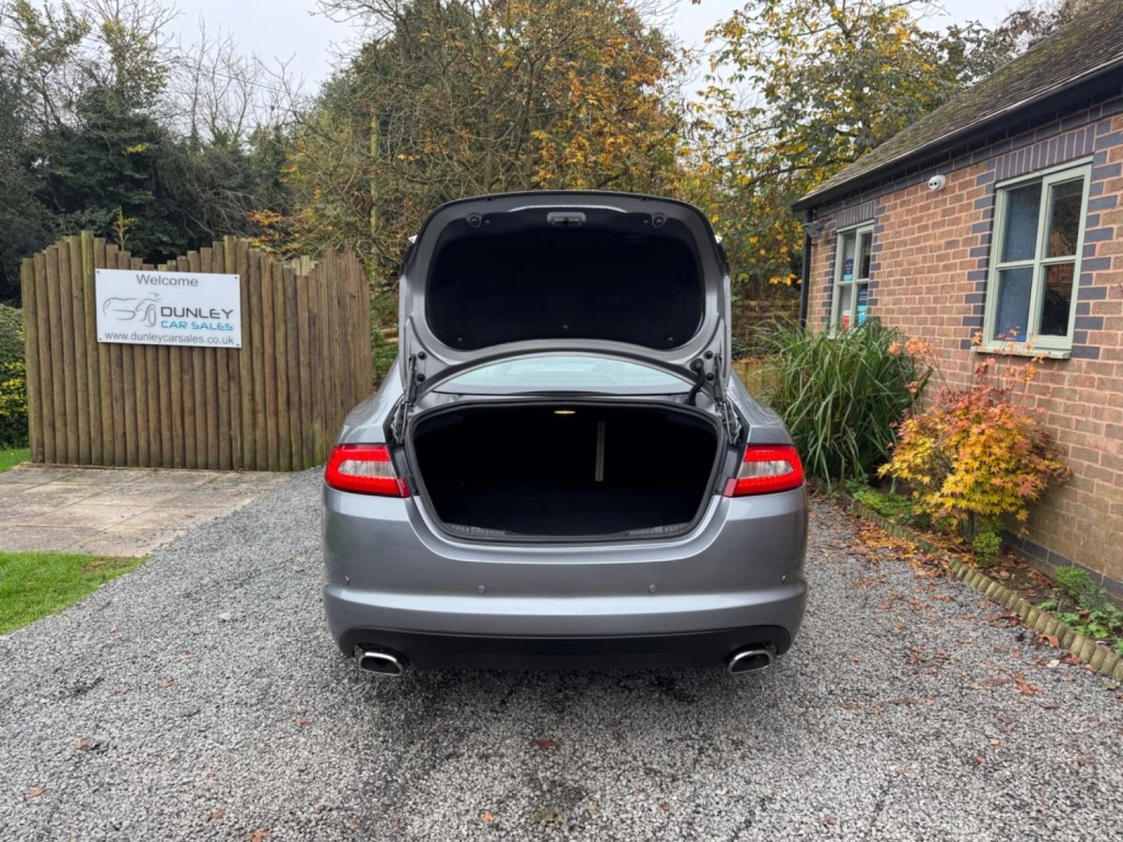 JAGUAR XF 3.0d V6 Portfolio Auto Euro 5 4dr 2009