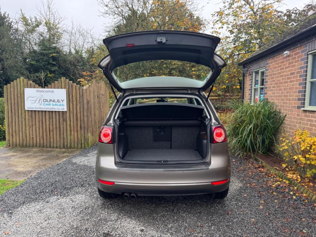 VOLKSWAGEN GOLF PLUS 2.0 TDI SE Euro 5 5dr 2013