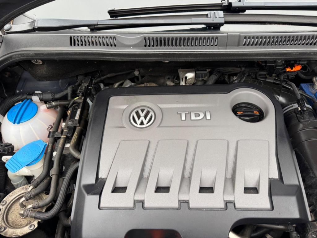 VOLKSWAGEN GOLF PLUS 2.0 TDI SE Euro 5 5dr 2013