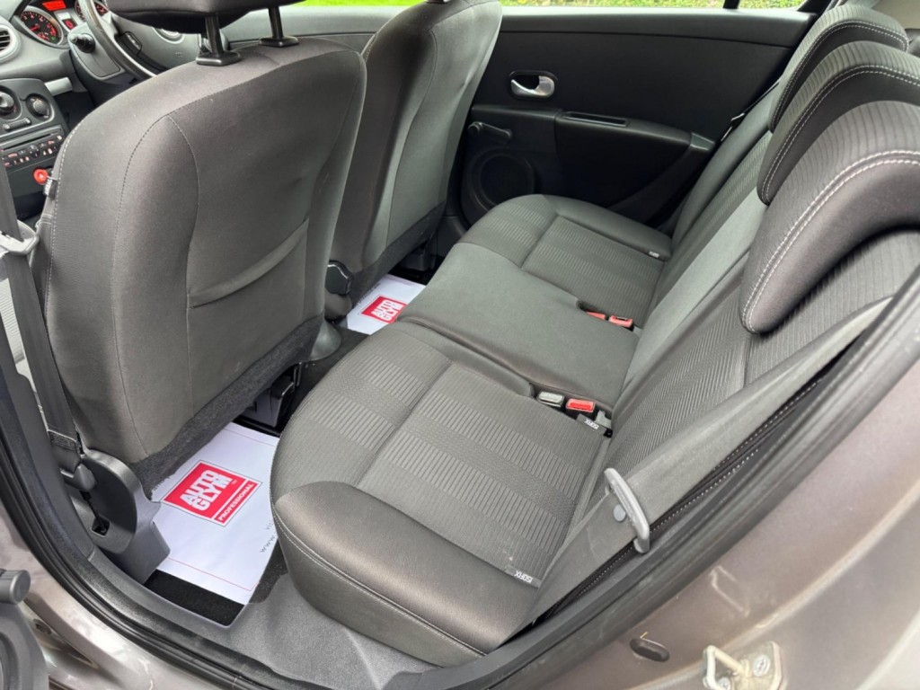 RENAULT CLIO 1.2 TCe Dynamique Euro 4 5dr 2010