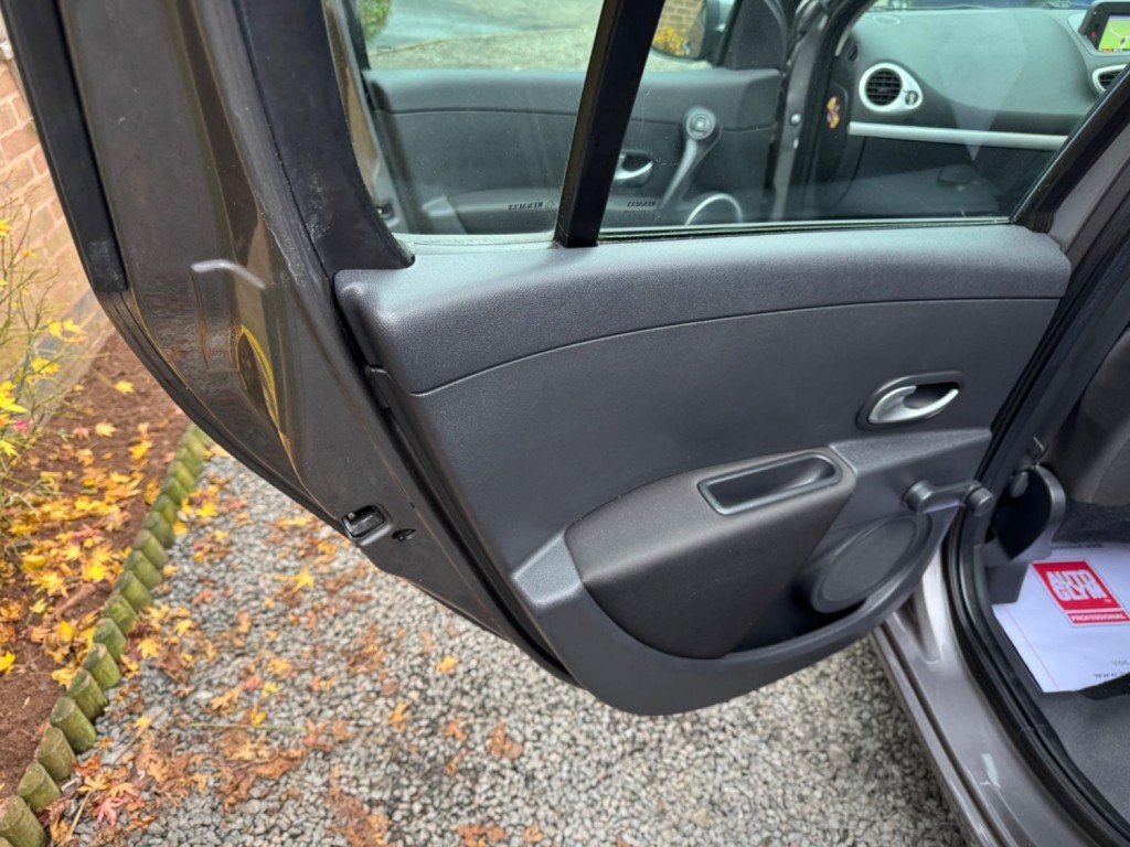 RENAULT CLIO 1.2 TCe Dynamique Euro 4 5dr 2010