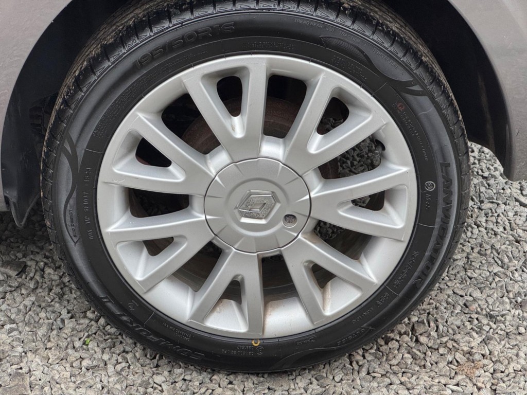 RENAULT CLIO 1.2 TCe Dynamique Euro 4 5dr 2010