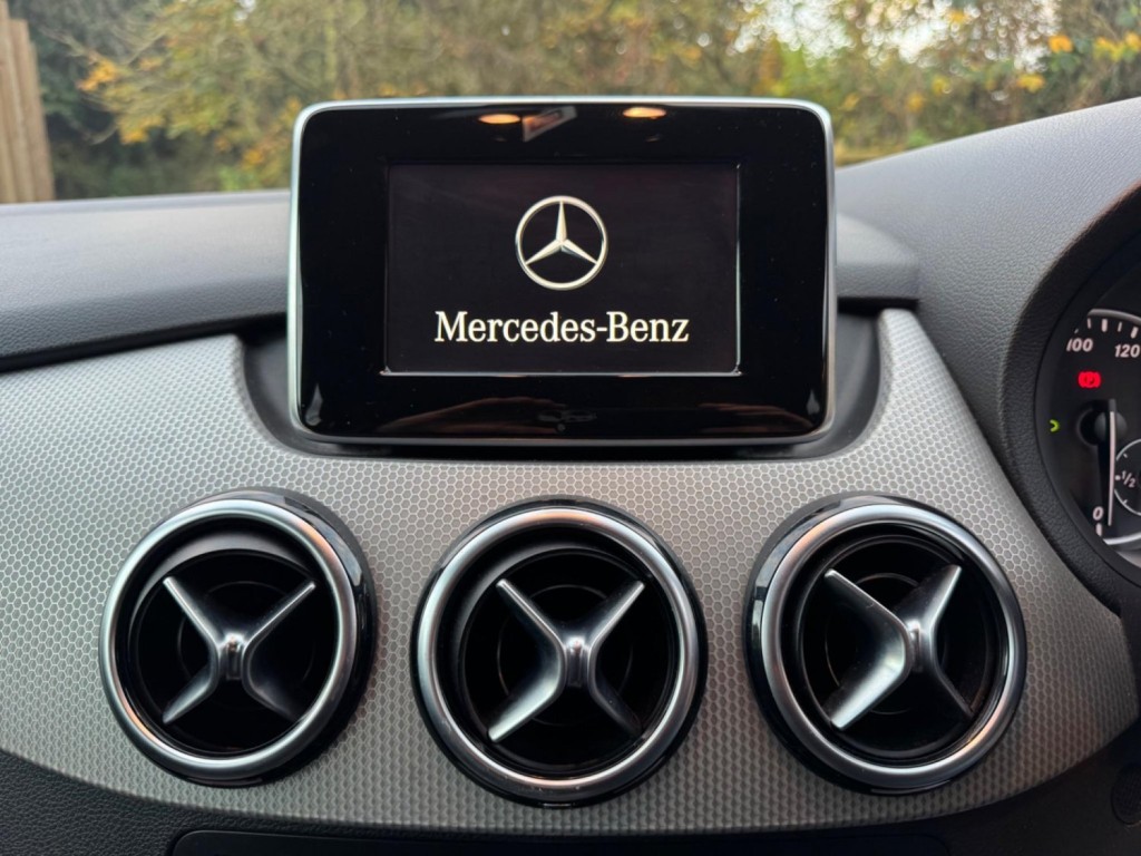MERCEDES-BENZ B CLASS 1.8 B180 CDI BlueEfficiency Sport Euro 5 (s/s) 5dr 2012