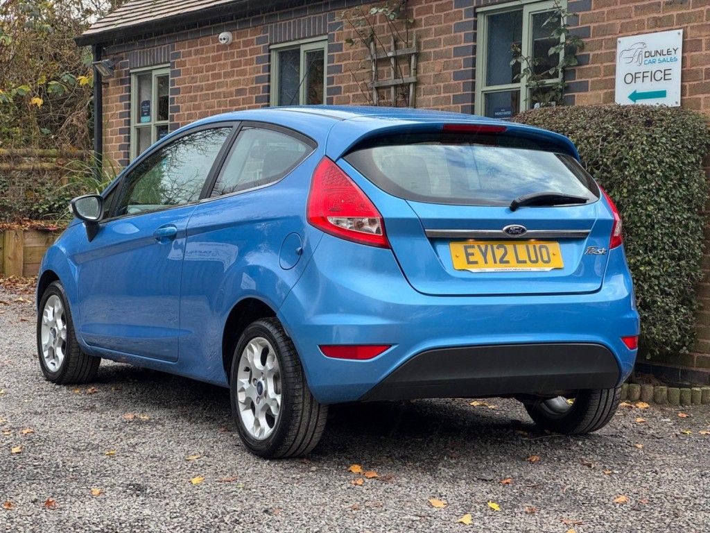 FORD FIESTA 1.4 TDCi DPF Zetec 3dr 2012