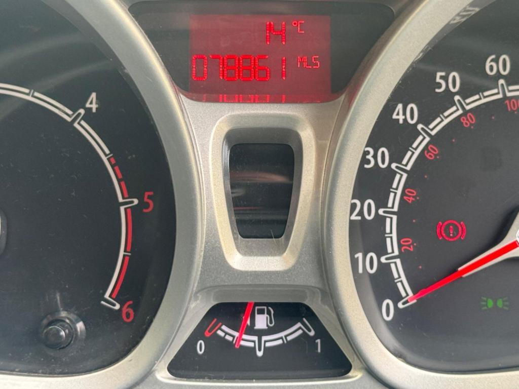 FORD FIESTA 1.4 TDCi DPF Zetec 3dr 2012